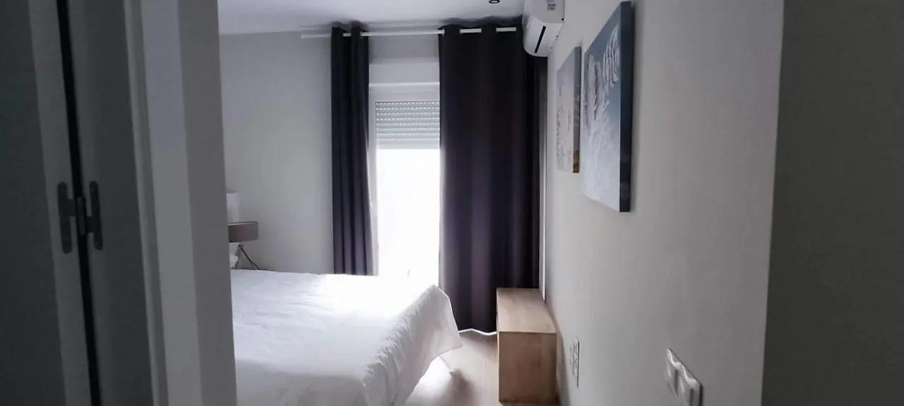 Guesting Hospital Apartment Cadiz 0*,
